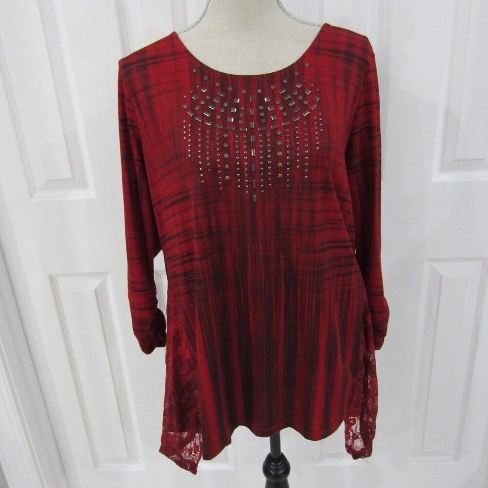 One World Black/Red Plaid w Lace Overlay Back Sz L